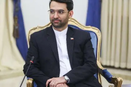Azari Jahromi: Repetitive Figures in Government Are Tiresome for the People