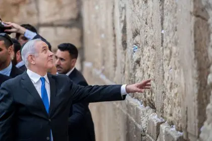 Letter from 100 Rabbis to Netanyahu: Agree to Ceasefire and Prisoner Exchange