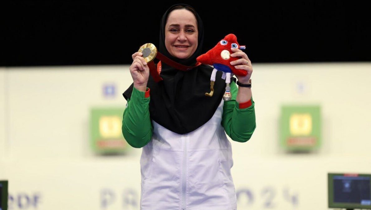 Sara Javanmardi, a member of the national shooting team, retired from professional sports due to unfavorable conditions and lack of facilities