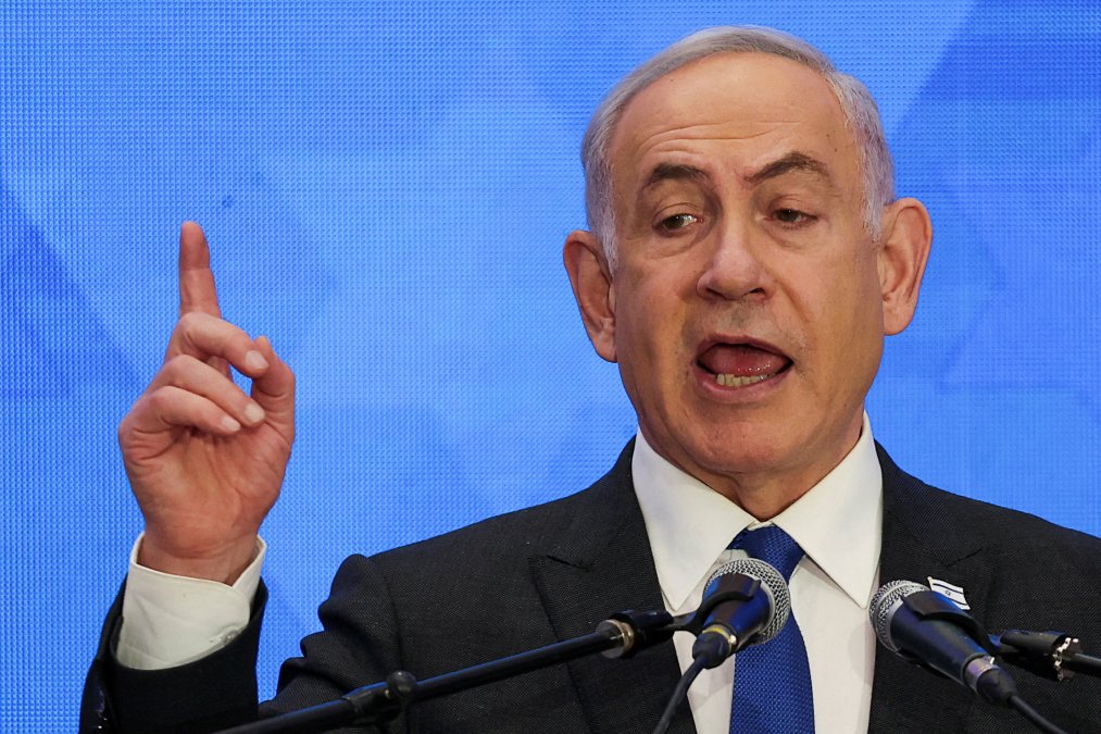 I don't yield to pressure, Netanyahu says