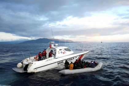 Greek Coast Guard Boat with Eight Refugees Sank Near Samos Island