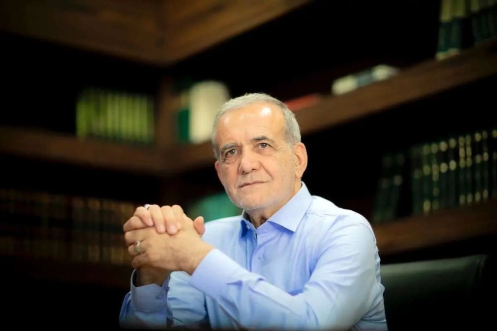 Pezeshkian to the Minister of Agriculture: What is the connection between the rise in the dollar and the goods in the warehouse?