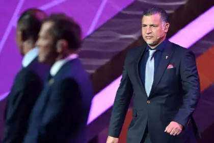 Ali Daei, let's not build a stadium to uphold the country's sports reputation