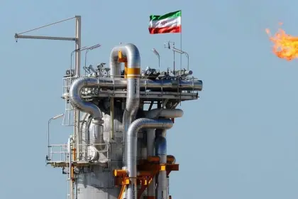 Iraqi Oil Minister: Iranian Tankers Used Fake Iraqi Documents