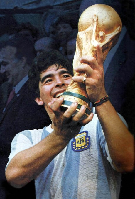 Maradona's Nurse: The Footballer's Doctor Ordered Not to Wake Him Despite Critical Condition