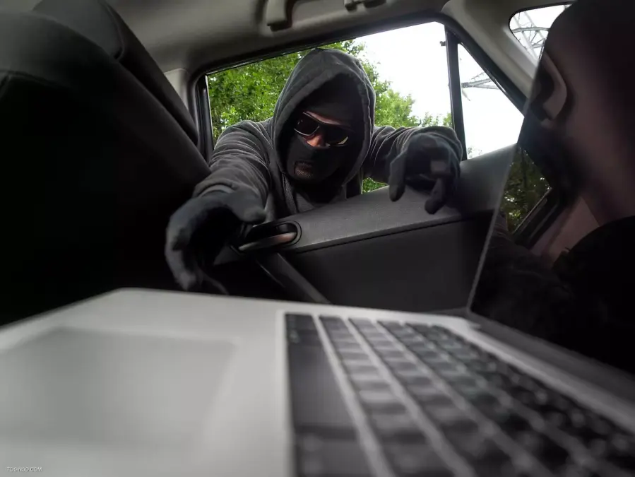 Student Electronic Device Insurance: Voluntary Handing Over to Thieves Not Covered