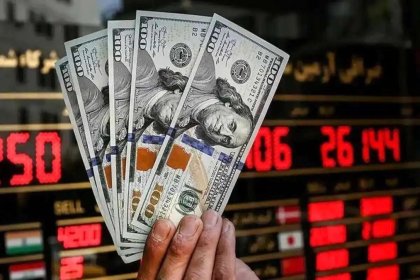 Dollar Price Enters the 70,000 Toman Range