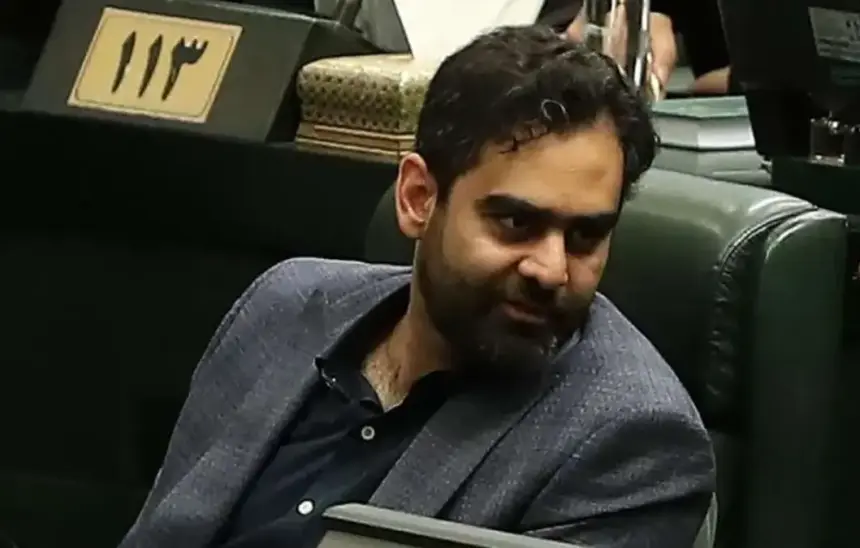 Amirhossein Sabati: Even by giving Iran 500 billion dollars, America will not solve any problem