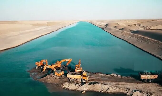 Zahrehvand, a Member of Afghanistan's National Security Commission, Uses Iranian Cement to Block Water from Entering Iran