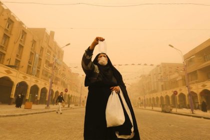 Dust Storm Attacks Iran
