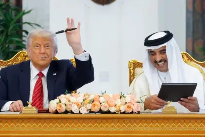Qatari Fighter Jets Welcomed Trump's Plane