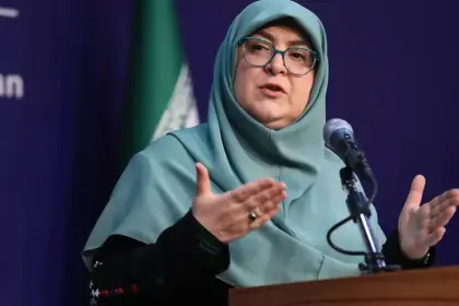 Mohajerani, the Government Spokesperson: Pezeshkian's Class-Based Internet Has No Legal Basis