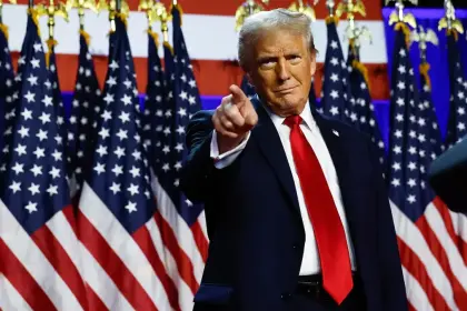 Trump: Iran is Eagerly Seeking Negotiations