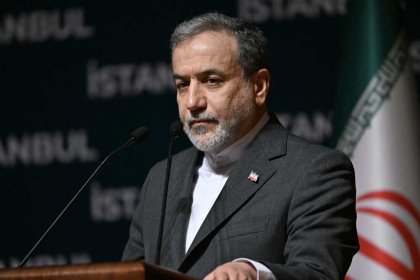 Araqchi After Call with European Troika: America is Seeking War