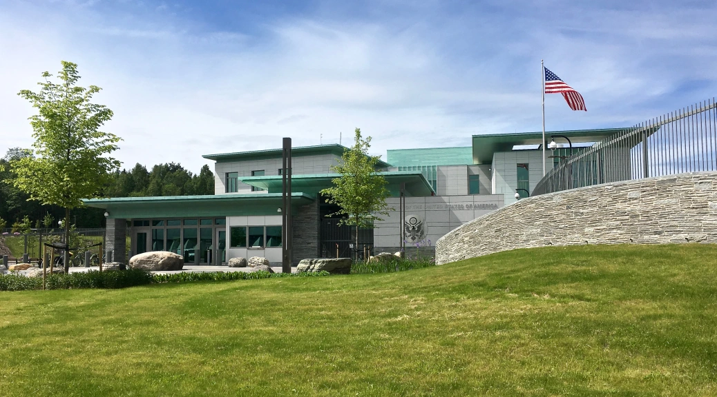 Norwegian State TV: US Embassy Guard in Norway Accused of Spying for Russia and Iran