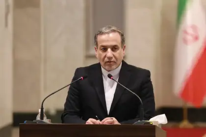 Iran's Foreign Minister: Complete Cessation of Cooperation with Agency is Impossible