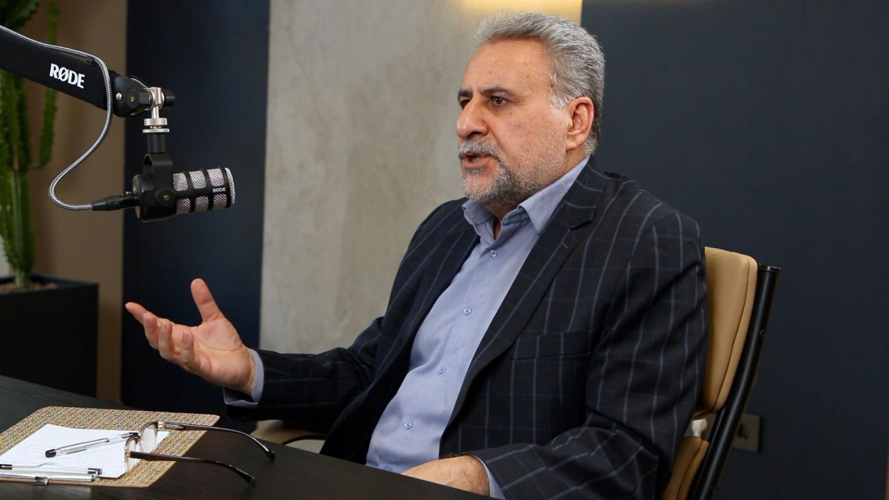 Falahatpisheh: Some Benefit from Foreign Policy Deadlocks