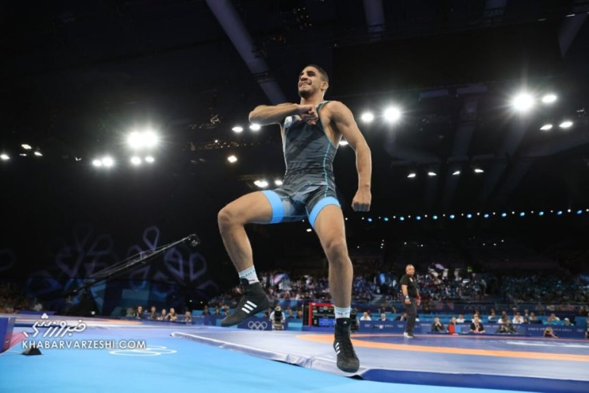Rahman Amouzad Clinches World Gold with Decisive Victory Over Olympic Champion