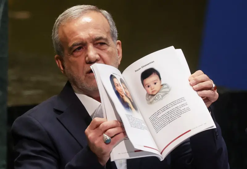 Display of the Book on Israeli Casualties by Pezeshkian at the UN