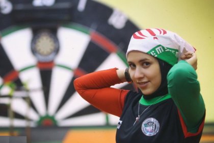Mojgan Rahmani: I personally picked up the Iranian flag from the airport