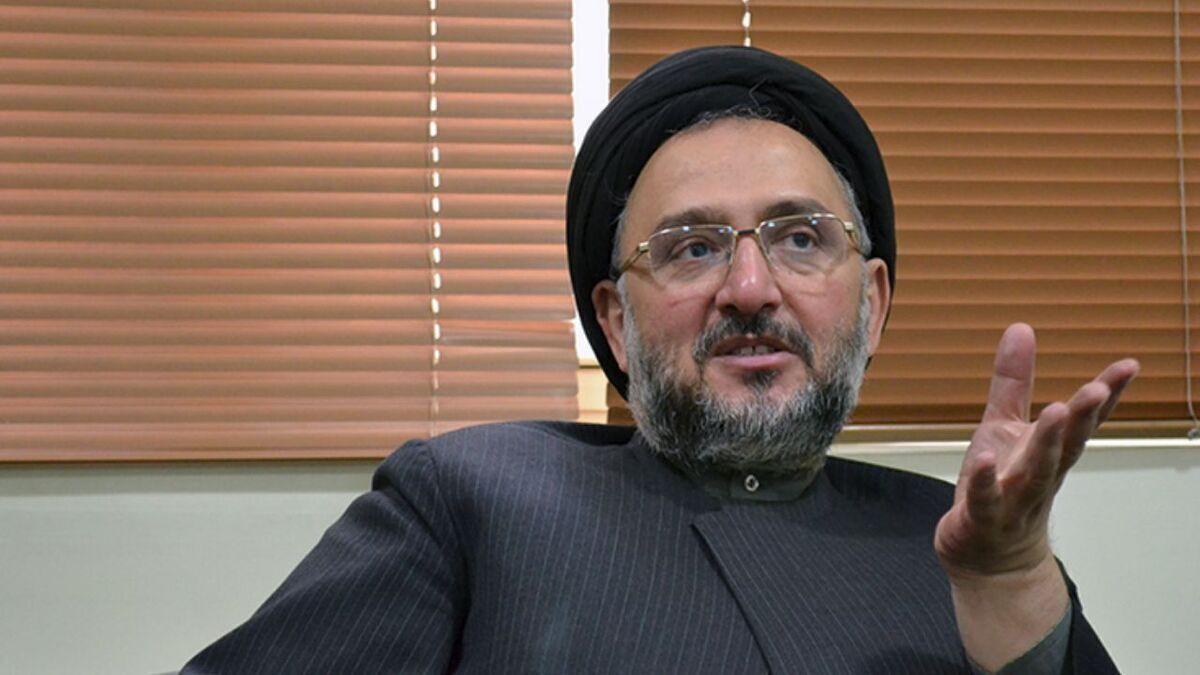 Abtahi: Khatami Hid Behind the Curtain to Avoid Meeting with the US Secretary of State