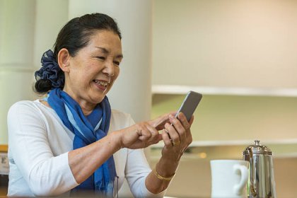 Elderly Japanese Woman Falls Victim to Space Romance Scam