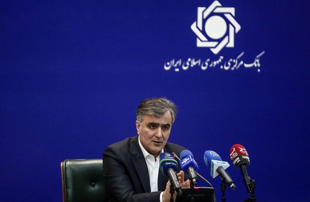 Where Does the Central Bank Stand in Farzin's Deadlock