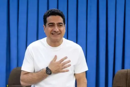 Zakani: Disagreements in the Government Led to the Cancellation of Homayoun Shajarian's Concert