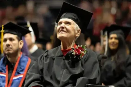 A 90-year-old woman graduates from Belfast University after 70 years of study