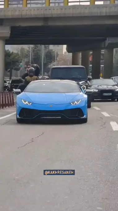 Minister of Labor: Only Four People in Iran Own a Lamborghini
