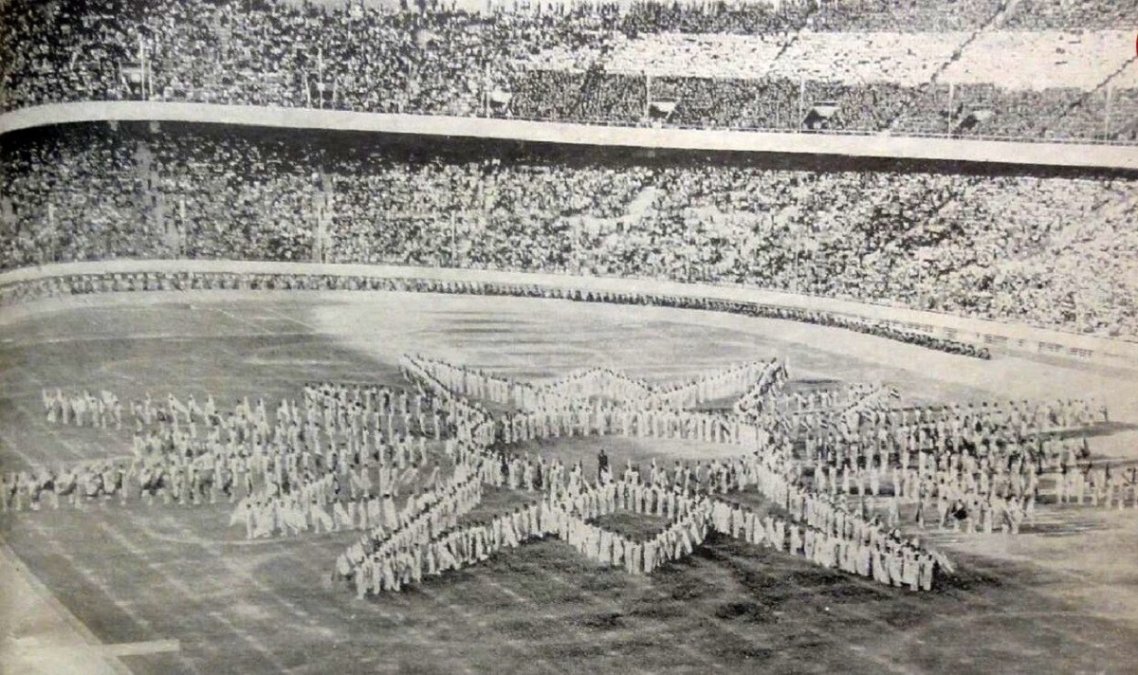 Donyamali Considers Claims About 18-Month Construction of Azadi Stadium Before the Revolution Incorrect