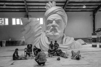 The Mayor of District 22 Tehran: The Statue of Ferdowsi is Deteriorating