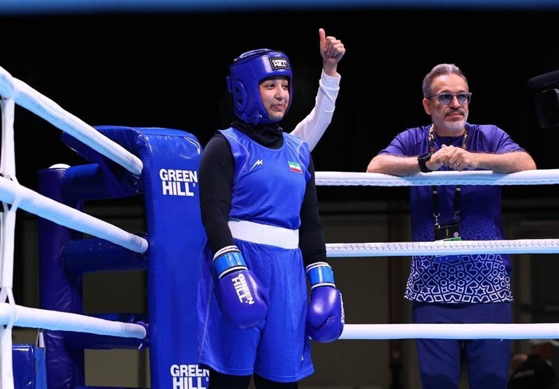 Fatemeh Rastgar Becomes First Female Boxer in Iran's History to Win a Medal