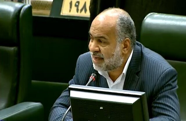 Sabbaghian: Children of Officials Pay 140 Million Tomans in Tuition Annually