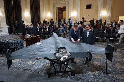 Araqchi: Drone Display in London Was a Propaganda Move Against Iran