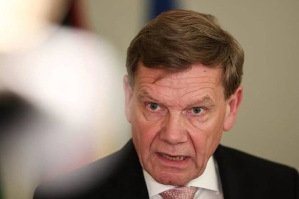 The European Troika Reinstates Sanctions, But Germany Still Emphasizes Negotiations