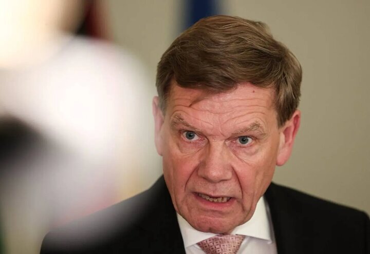 The European Troika Reinstates Sanctions, But Germany Still Emphasizes Negotiations