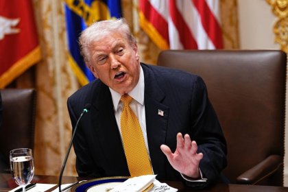 Trump Announces Plan to Distribute Tariff Revenue Shares to Citizens