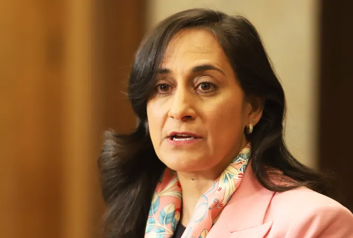 Canadian Foreign Minister: We Currently Have No Intention to Restore Diplomatic Relations with Iran