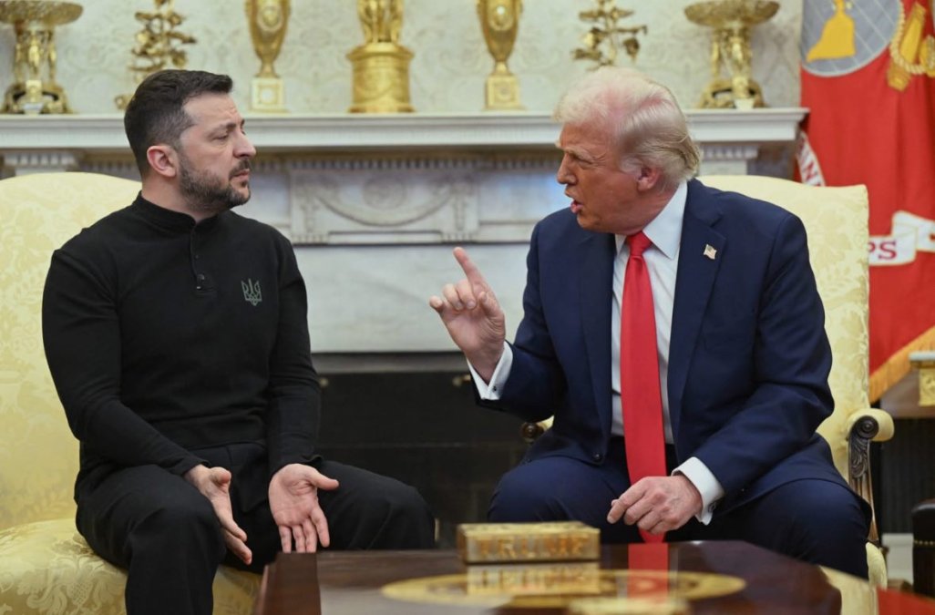 Zelensky at the Table of Trump's Plan: Peace or Surrender