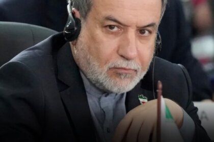 Araghchi: Trump's Economic Day is a Cover for America's Internal Crises
