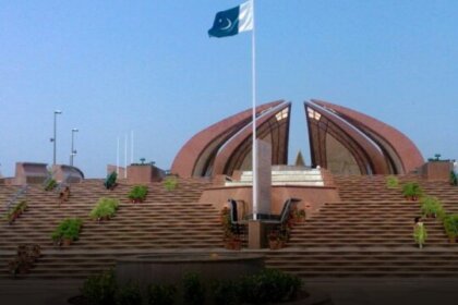 Pakistan's Foreign Ministry: We Hope Iran and the US Return to Negotiation Table