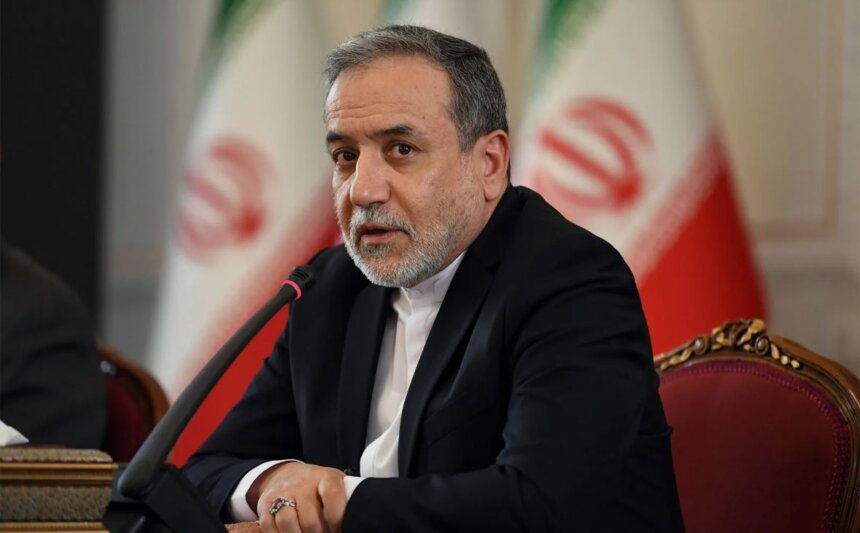 Araghchi Mocked the Increase of US Sanctions