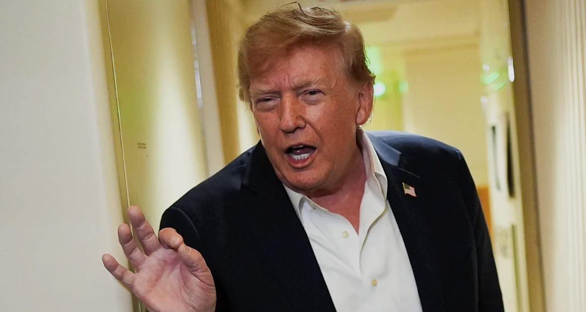 Axios: Trump Decides on Escalating War with Iran Again