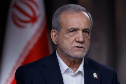 Pezeshkian: Iran is Ready to Expand Relations with Europe and Continue Dialogues