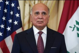 Iraq's Foreign Minister Discusses with the US the Resumption of Services for Iran Flights