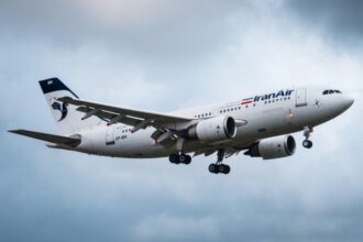 Iraq Issues 40 Daily Flight Permits for Iranian Airlines to Najaf, Mahan Excluded