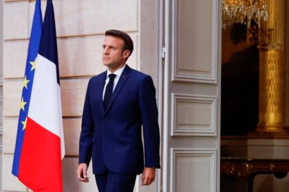 Macron: Russia Wants to Starve Poor Countries, We Will Respond