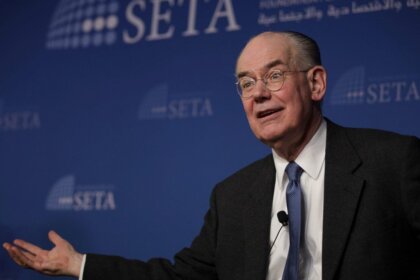 Mearsheimer: Initiative in War is in Iran's Hands