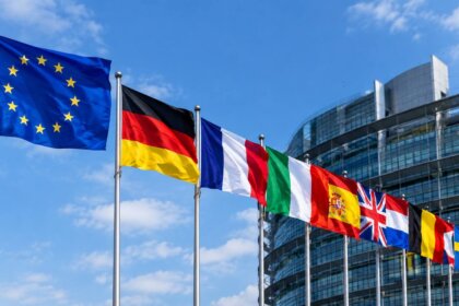 Diplomatic Sources: Europe's Two-Phase Plan for Iran and the U.S., from Reopening Hormuz to Nuclear Talks